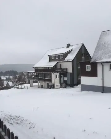 Dalzicht Geschikt Voor 4 Tot 5 Volwassenen Of 4 Volwassenen Plus 2 Kinderen Winterberg